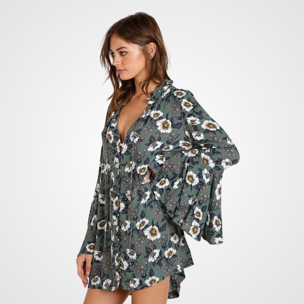 Free People Magic Mystery Button Up Boho Bell Sleeve Tunic Top Green Floral M